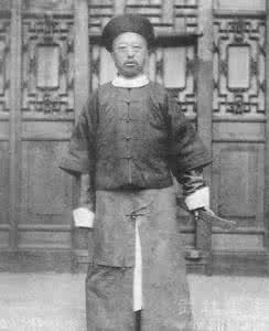 光绪皇帝的父亲 光绪到底长什么样 光绪的父亲是同治皇帝吗 光绪的父亲