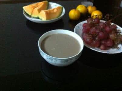 花生红枣豆浆 豆浆里可以放花生吗 豆浆里可以放红枣吗
