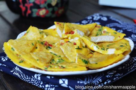 电饼铛煎豆腐 煎豆腐和煎蛋合二为一 ——豆腐煎蛋饼