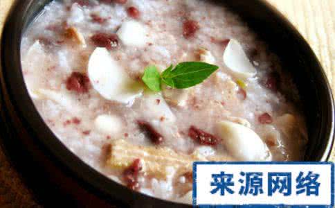 八款最去湿气的祛湿汤 八款最去湿气的祛湿汤 减不下来，反弹严重，是湿气在作怪！祛湿用这几种方法