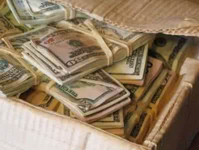 好看简单手工木头图片 木头为何能做成美元？这手工太逆天!