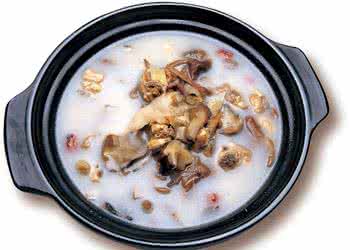 蘑菇豆腐汤 内外兼修 蘑菇豆腐汤 内外兼修驻红颜