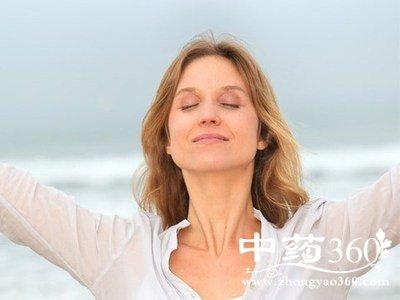 女性更年期症状和调理 女性更年期调理 更年期如何调理月经不调