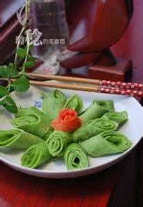 波菜汁摊大煎饼 菜汁煎饼