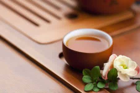 喝茶的误区 图解：买茶、泡茶、喝茶常见的误区