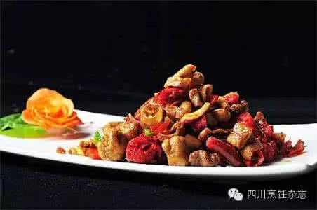 酥脆小麻花 『以酥脆之名装扮菜品』招牌脆酥肉，脆椒脆肠，香脆牛柳
