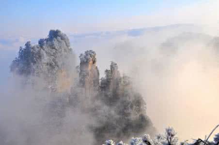 张家界天门山门票 张家界天门山淡季 张家界冰挂雾凇,美翻了!天门山门票淡季价格多少