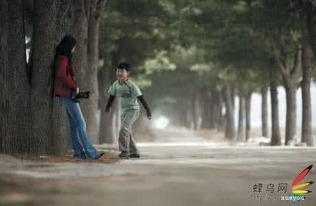 人物摄影的构图 人物摄影中的基本取景方法 全景构图法