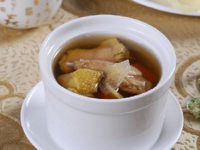 孕妇喝大骨汤的好处 孕妇喝大骨汤好吗