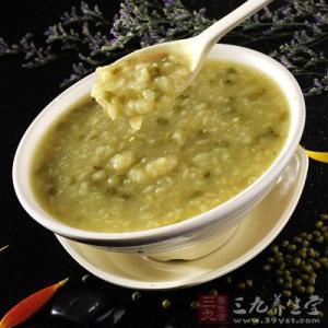 百合莲子绿豆粥 百合莲子绿豆粥 冬瓜莲子绿豆粥的做法