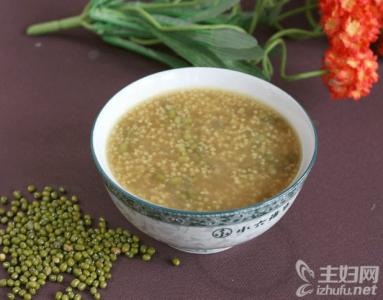 小米绿豆百合粥的功效 小米绿豆粥的功效与作用