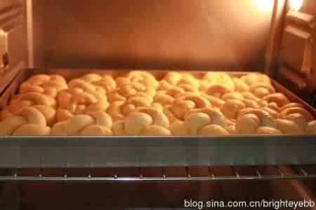 烤箱做面包图解方法 烤箱做面包