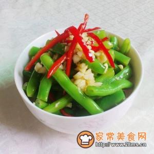 干煸四季豆的做法家常 夏日家常食谱——学做酸辣四季豆