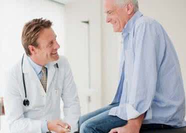 如何治疗老年人肺气肿 老年人肺气肿 如何治疗老年人肺气肿