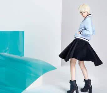 眼睛是心灵的窗户 衣服是女人心灵的窗户