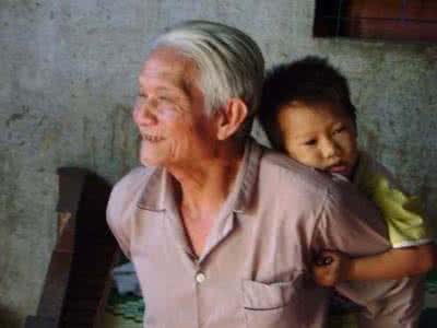 特朗普几孙女孙子视频 孙子孙女是别人的孩子