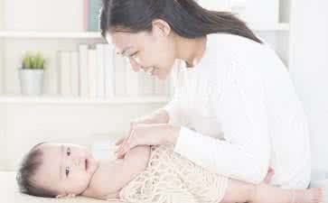 产后母乳喂养知识 产后母乳喂养知识 喂养要科学 产后喂养要注意什么？
