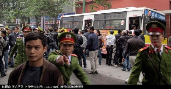 中国渔政船撞越南军舰 中国再增军舰 越南知道玩过头正在往回收