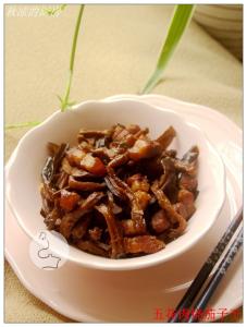 五花肉烧茄子 记忆中的菜吃的不只是味道—五花肉烧茄子干  