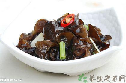 木耳炒肉 木耳炒肉 养血驻颜的好吃法