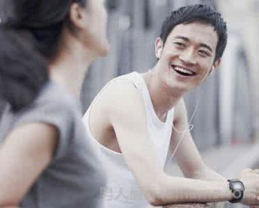 讨女人欢心36招 这些男人就爱用钱讨女人欢心