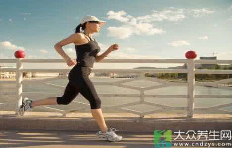 夏天跑步减肥效果好吗 夏天跑步减肥要注意什么