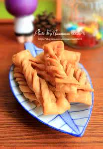 炸麻花怎么酥脆又香酥 童年里的年味小吃:『香甜酥脆的炸小果(炸排叉)』