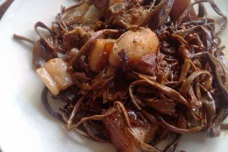 茶树菇烧肉的做法 【图文】茶树菇烧肉的做法