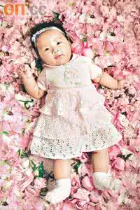 兄弟干一杯 【过年了，宝宝也来干一杯】