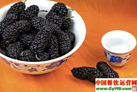 桑葚的神奇功效与作用 滋补肝肾话 桑葚的神奇功效