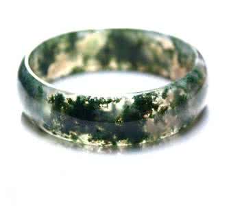 手腕15cm戴多大手镯 到底该戴多大圈口的手镯？