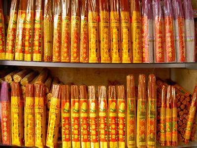 购买佛像 不要购买有佛像标签的香烛