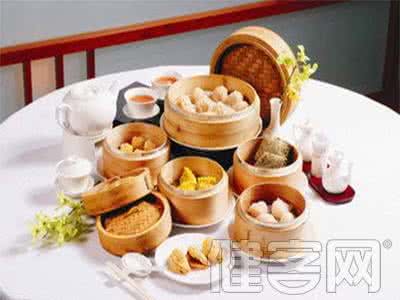 香蕉早餐减肥法 香蕉早餐减肥法 女人早餐减肥法的误区有几种