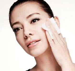 化妆对皮肤有伤害吗 5招揪出伤害皮肤的山寨化妆