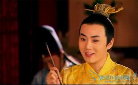 唐高宗李治王皇后 唐高宗李治的皇后是谁 李治是怎么死的