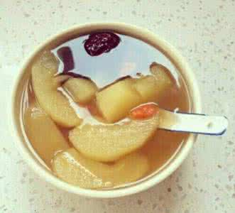 女子坚持吃煮熟的苹果 她坚持每天吃煮熟的苹果后，竟然。。。