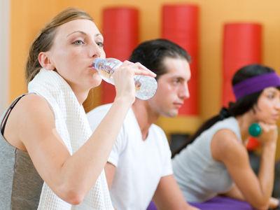 宝宝 喝水 疾病 正确喝水可以治疗八种疾病