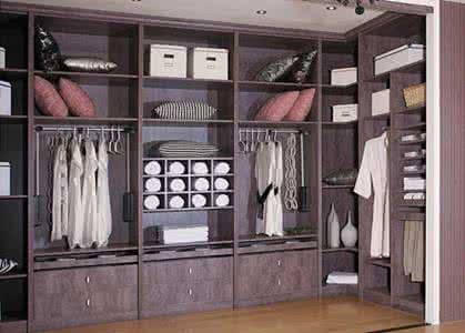 定制衣柜布局 挑选布衣柜 定制衣柜怎样挑选