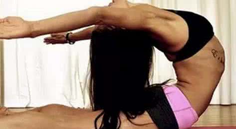 瑜伽治疗颈椎病 6式瑜伽远离颈椎病的折磨