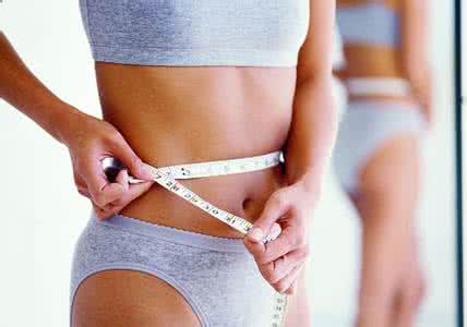 侧弯腰轻松减腹部赘肉 春节减肥 10招轻松拒绝赘肉