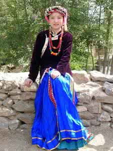女王谷一女多夫真的吗 一女嫁多夫的四川神秘女王谷组图