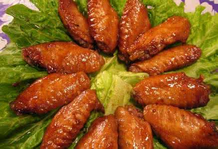 微波炉烤鸡翅用锡纸吗 怎么用微波炉烤鸡翅