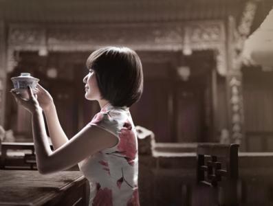 又见一帘幽梦下载 夜阑下，一帘幽梦谁与共