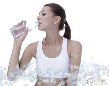护肾排毒 护肾排毒 女人常饮水可以排毒护肾