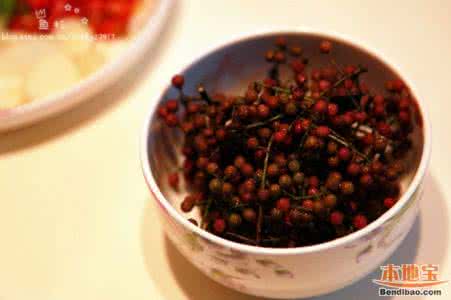 滑膜炎偏方葱姜花椒 滑膜炎偏方葱姜花椒 【民间偏方】图荐《痔疮，花椒红糖显奇效》一副就好！