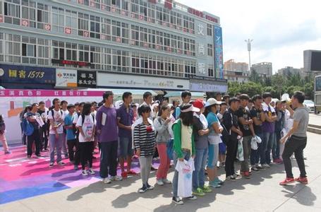 社区公益活动有哪些 宝山社区举行净化保健品市场公益活动