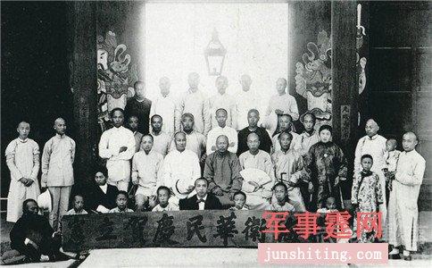 立宪运动的内容 立宪运动的基本成员是谁 立宪运动的基本成员