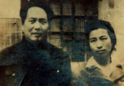 你没见过的：毛泽东与江青旧照！