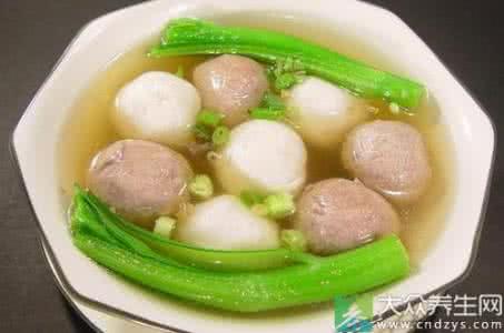 清汤肉丸子的做法 清汤里的莲藕肉丸做法
