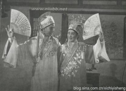 叶问预测李小龙短命 一代宗师叶问笑言李小龙“短命”竟一语成谶